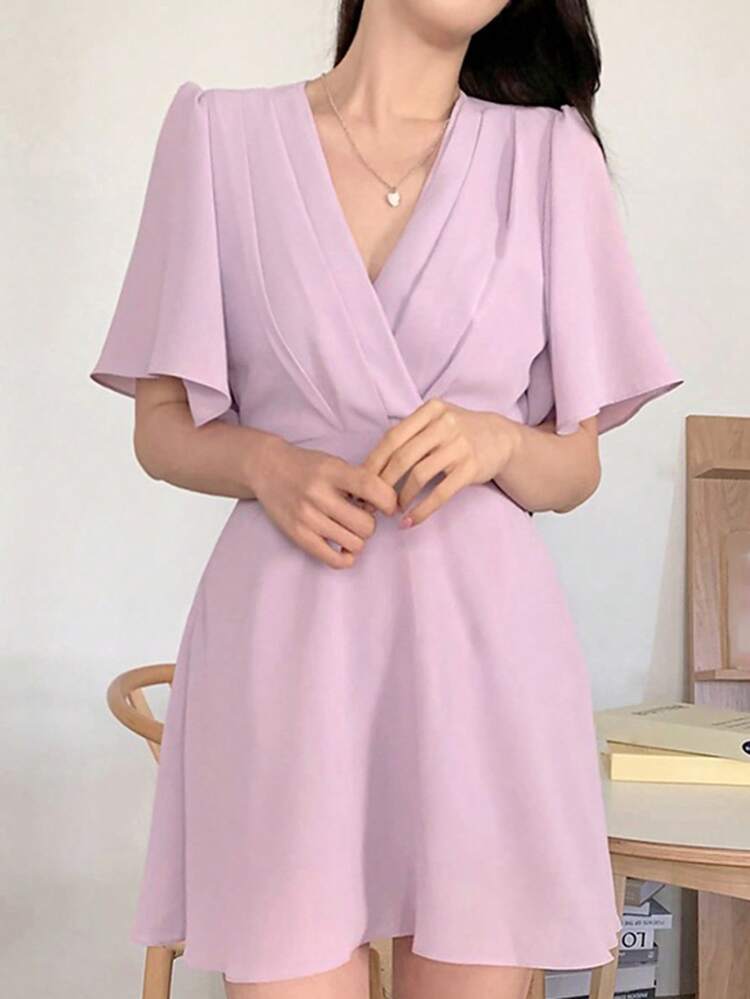 Vestido Curto Elegante Feminino de Verão de Cor Sólida com Decote em V e Cintura, Vestido Mini