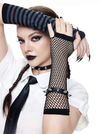 Grunge Punk 1 par de mangas para el brazo con elemento de línea punk + 1 par de mangas para el brazo de red de pescar negras sexy + 2 pulseras con remaches, conjunto personalizado de diseño exclusivo a juego