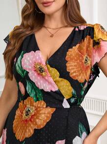 SHEIN Clasi 加大码优雅花卉印花荷叶边袖开叉下摆夏季度假连衣裙 - 彩色 - 查看 4