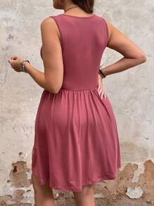 SHEIN PETITE CURVE Plus Size Sleeveless V-Neck Wood Button High Elasticity Digital Printed Vacation Beach Dress - Coffee Brown - View 2