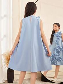 SHEIN Robe mini décontractée, simple et confortable avec col et décoration florale pour préadolescentes - Bleu azur - Voir 2