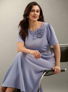 SHEIN Clasi فستان أنيق للمرأة ذات المقاسات الكبيرة بزخرفة ثلاثية الأبعاد مع خصر منسدل ، للربيع والصيف