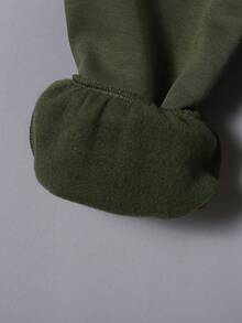 男孩子們的可愛舒適的毛絨熊拼接連帽衫,對比色配色,配上純色長褲和刺繡毛絨手套 - 綠色 - 查看 5