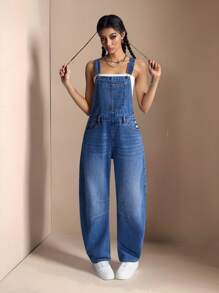 Easelle Peto vaquero informal desgastado y desteñido con pierna acampanada para mujer