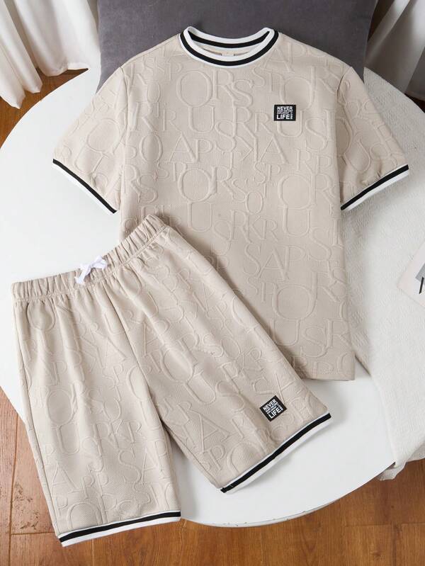 SHEIN Set de 2 piezas para adolescentes varones: camiseta de manga corta informal y pantalones cortos, de uso diario, para fiesta, festival de música, apto para primavera/verano, de tela texturizada blanca con temática punk rock