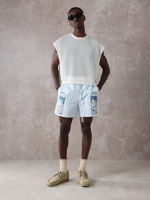 SUMWON Shorts de lujo con rayas de resort, estampado de Santorini con patrón mediterráneo, traje de baño de estilo náutico para vacaciones de verano en la playa y la piscina, con cordón ajustable