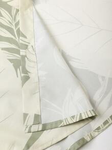 Manfinity KASUA Conjunto de camisa de manga corta con estampado de plantas tropicales y pantalones cortos para hombres, traje de baño y atuendo de vacaciones para hombres, hawaiano