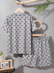 SHEIN Set de 2 bucăți Tween pentru băieți, lejer, casual, cu decolteu rotund, tricou și pantaloni scurți