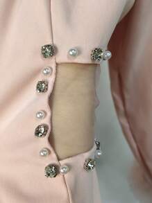 Chiquease Blazer elegante para mujer con mangas de encaje calado y tachas en la cintura