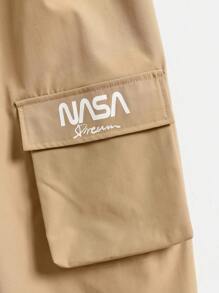 SHEIN Cậu bé Tween Giải trí Lá thư In Mẫu Lông cừu ấm áp Xà cạp Quần - Màu Khaki - Xem 6