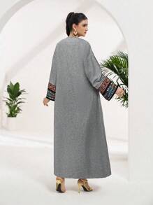 Al Najma 简约休闲弹力袖口女式长袍 - 灰色 - 查看 3