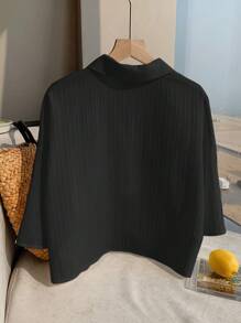 Comfortcana 女士黑色梭织纹理短款衬衫、夏季衬衫 - 黑色 - 查看 2