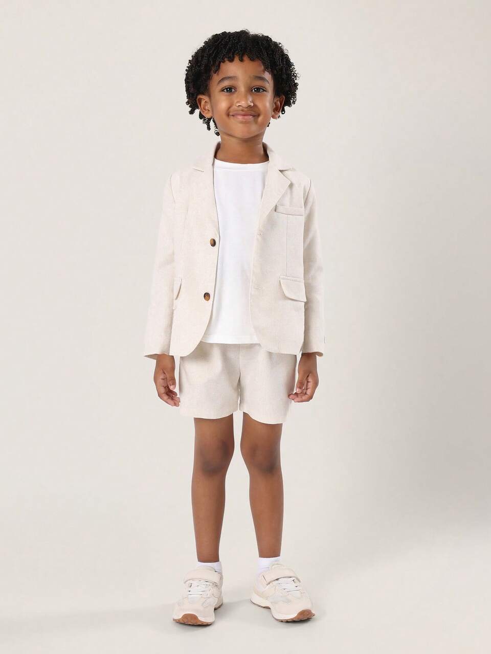 Ensemble t-shirt et short assortis deux pièces