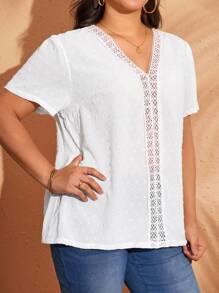 EMERY ROSE Plus Size Solid V-Neck Lace Patchwork Casual Short Sleeve Shirt, Summer - White - View 6