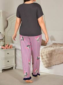 SHEIN Set de pijama de manga corta con cuello redondo y pantalones con estampado de gato de dibujos animados, talla grande