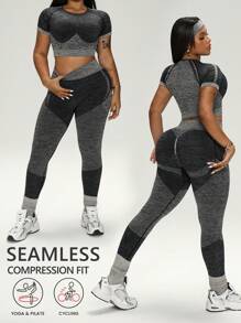 Rhythm Era Plus Size Sports Suit - Short Sleeve T-Shirt And Sweatpants - Dark Grey - View 2