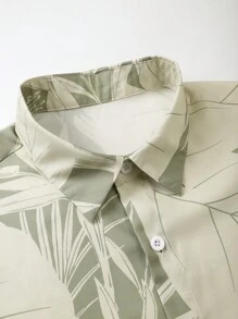 Manfinity KASUA Conjunto de camisa de manga corta con estampado de plantas tropicales y pantalones cortos para hombres, traje de baño y atuendo de vacaciones para hombres, hawaiano