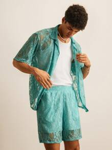Manfinity VCAY 2pcs Men's Set Lace Floral Print Band Collar Shirt & Elastic Waist Loose Shorts