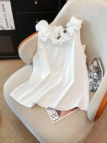 GlowEve CURVE 大码女式时尚休闲3D花卉装饰无袖背心 - 白色 - 查看 3