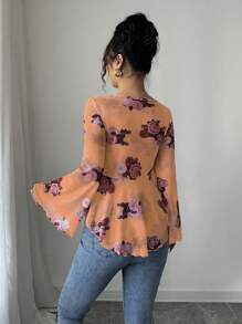 Chiquease Camiseta de mujer de estilo Ibiza con volantes, manga con volantes, dobladillo asimétrico, lazo y malla con estampado floral, de corte casual y sexy para vacaciones - Multicolor - Ver 2