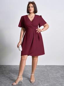 Chikora 大码女式休闲纯色重叠 V 领短款泡泡袖连衣裙，商务休闲女装