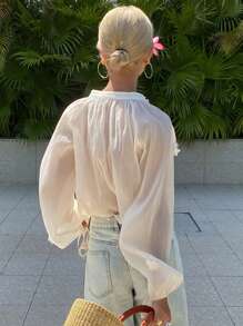 Livesso 全新夏季音乐节女式 V 领装饰透明网眼花朵装饰衬衫，秋季女装长袖上衣