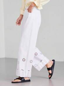 LYSMO Quần Jeans Ống Thẳng Thêu Lỗ Trắng Thường Ngày Cho Nữ - trắng - Xem 1