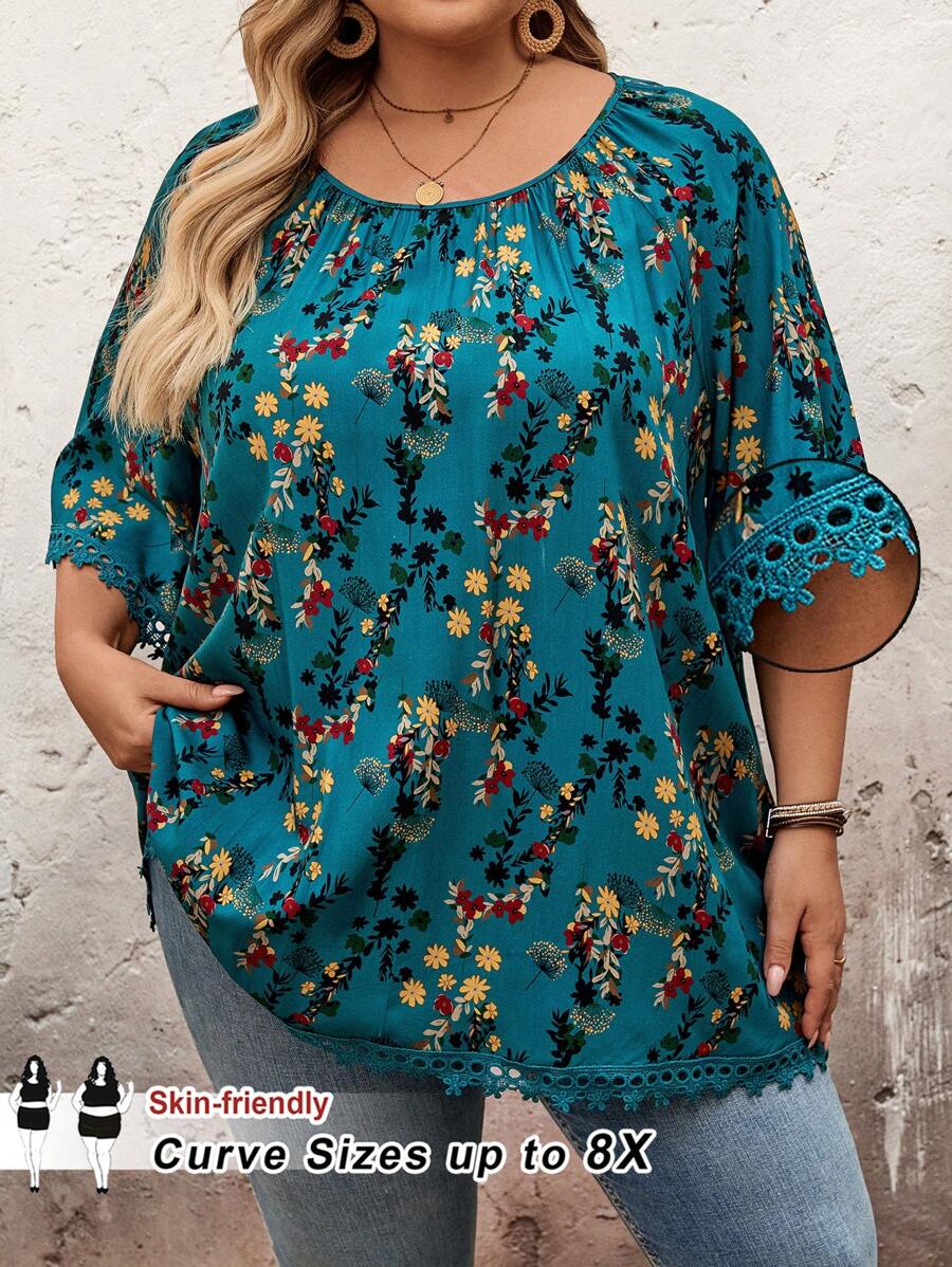 SHEIN CURVE+ Camicia larga con scollo rotondo e maniche a raglan con stampa floreale ditsy, adatta per vacanze estive, curvy, stile boho per vacanze al mare, outfit per spiaggia, vacanze al mare, essenziali da spiaggia, laurea, tea festa