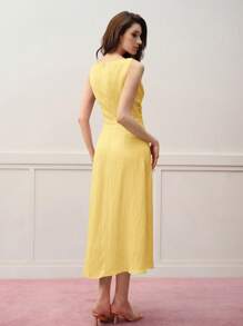 MOTF PREMIUM 亚麻不对称领口褶饰连衣裙