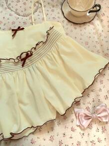 CovetEZ Bộ 2 món quần áo mùa hè cho nữ, giản dị, đơn giản, trang trí nhà cửa, kỳ nghỉ, màu vàng, viền tương phản, họa tiết bướm, áo hai dây và quần short Bud - Màu vàng - Xem 7