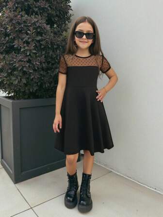 فستان بياقة طاقم وأكمام قصيرة، تصميم مبسط من نسيج شبكي متناوب، مناسب للفتيات المراهقات