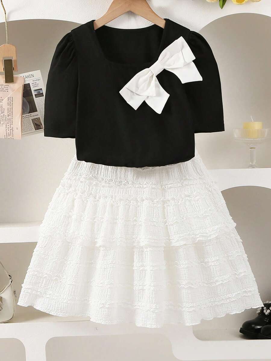 Conjunto de 2 piezas para niñas: Camiseta de manga corta de cuello cuadrado negro con decoración de lazo y falda blanca de volantes multicapa - Multicolor - Ver 1