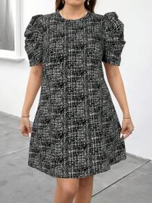 SHEIN Clasi 大码女式扎染印花圆领泡泡袖中长连衣裙 - 黑色 - 查看 3