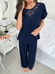 SHEIN Conjunto de pijama informal de manga corta con estampado jacquard de parches florales bordados para mujeres