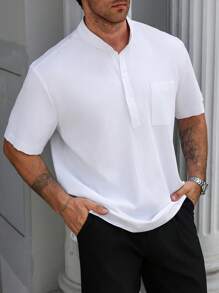 Manfinity Homme Camisa Casual de Manga Curta com Bolso e Cor Sólida, Plus Size, Verão
