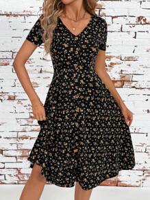 SHEIN Clasi Women's New Fashion Elegant V-Neck Ditsy Floral Pattern Buttoned Sun Dress Mid-Length, Short Sleeves, Suitable For Daily Commuting Work Outfit, Summer Mother's Day Dress,Bohemian Clothes