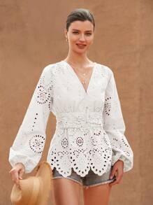 Aveloria Rosie Dames effen blouse met V-hals en lange mouwen en geborduurd oogje