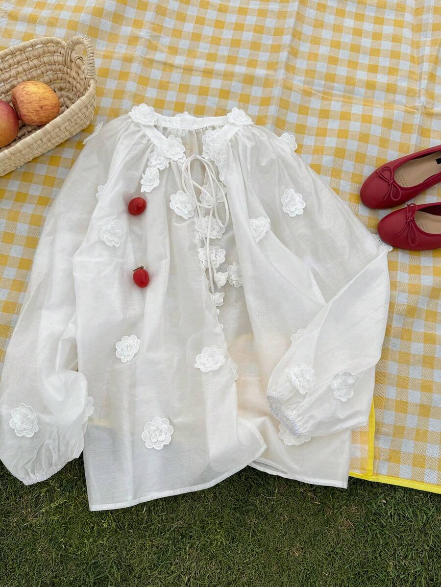 DAZY 女士度假风格花卉印花长袖衬衫，秋季女装 - 白色 - 查看 1