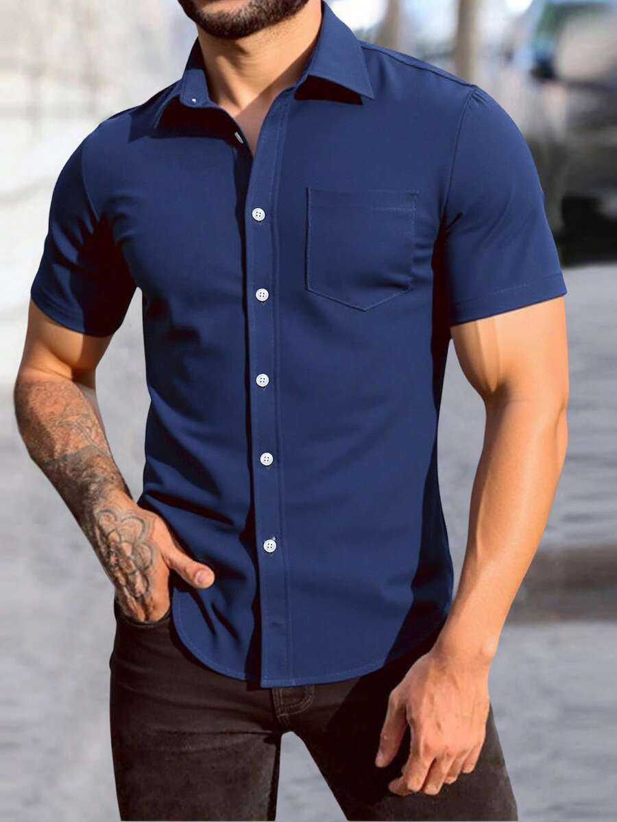 Manfinity Homme 男士纯色单排扣口袋休闲短袖衬衫(印花不对称剪裁)工作衬衫男士衬衫男士漂亮衬衫男士合身衬衫男士服装男士衬衫男士衬衫休闲修身衬衫男士衬衫男士修身衬衫 - 藏蓝色 - 查看 1