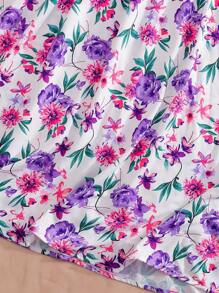 Vestido com Estampa Floral Feminino, em Estilo Pastoril. As Flores Coloridas Criam uma Sensação Fresca e Natural. As Cores Suaves Trazem uma Atmosfera Quente e Confortável. Feito de Tecidos Leves, Adequado para Atividades ao Ar Livre como Piqueniques e Festas de Jardim, Exibindo Elegância Feminina e Beleza Natural. - Roxo - Visão 7