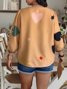EMERY ROSE Camisa con pliegues y estampado de graffiti en colores aleatorios y colocación aleatoria para tallas grandes - Multicolor - Ver 2