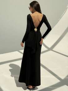 Aloruh Women Backless Long Sleeve Solid Color Mini Dress, Fashionable For Summer - Black - View 3