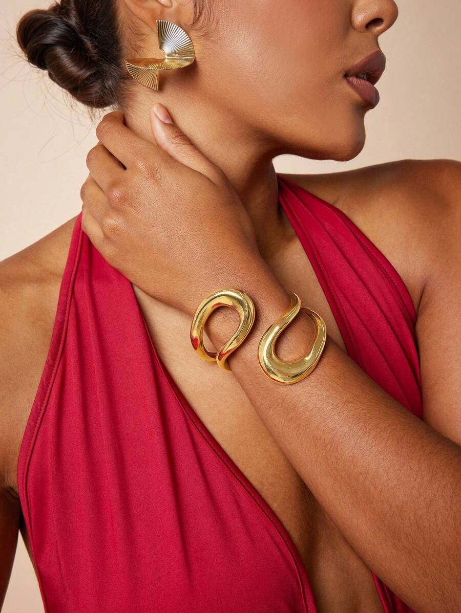 1 Pc Golden Color Chunky Cuff Bangle Bracelet Oversized Chunky Jewelry For Women , European American New Geometric Bangles Bracelets , Gift For Women , Birthday Present Holiday Gift For Her - Gold - View 1