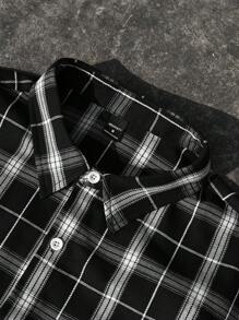 Manfinity EMRG Men's Plaid Short Sleeve Single-Breasted Casual Shirt - Black - View 4