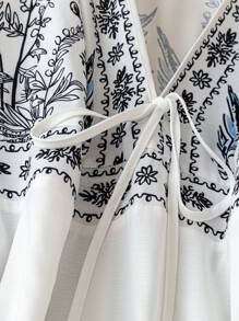 DreamSkyne Vestido Longo Maximalista com Estampa Floral e Decote em V, Manga Farol para Mulheres Plus Size, Roupa Refrescante e de Alívio de Estresse, Vestido Elegante de Veraneio Primavera/Verão para Lazer e Noite - Multicolorido - Visão 4