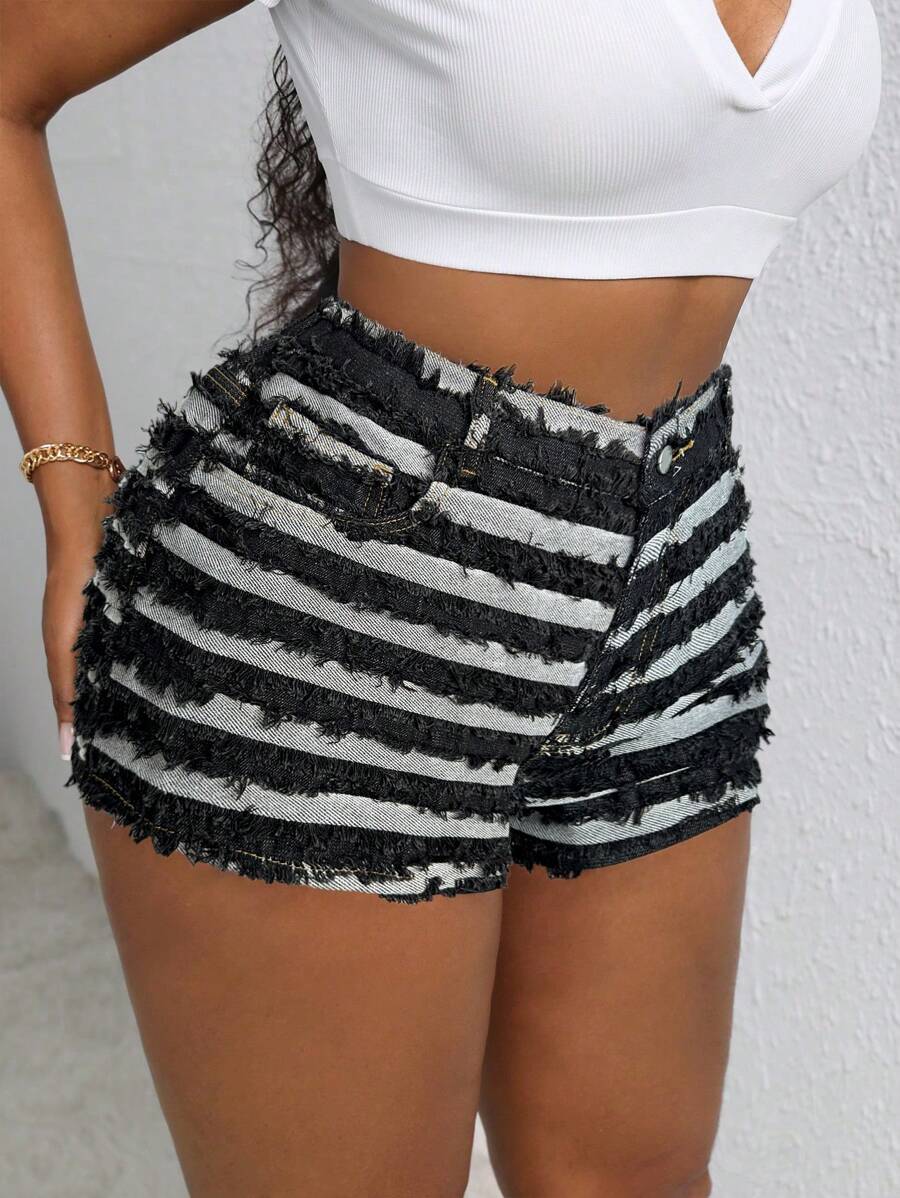 SHEIN SXY Quần short denim rách cỡ lớn - màu đen - Xem 1