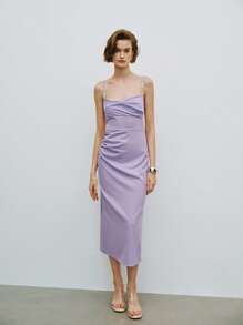 Lumivelle Camisole Kleid mit seitlicher Rüschenverzierung und Perlendekor