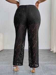SHEIN PETITE CURVE Pantaloni dritti con vita elastica e stampa floreale in pizzo, taglie comode per donne