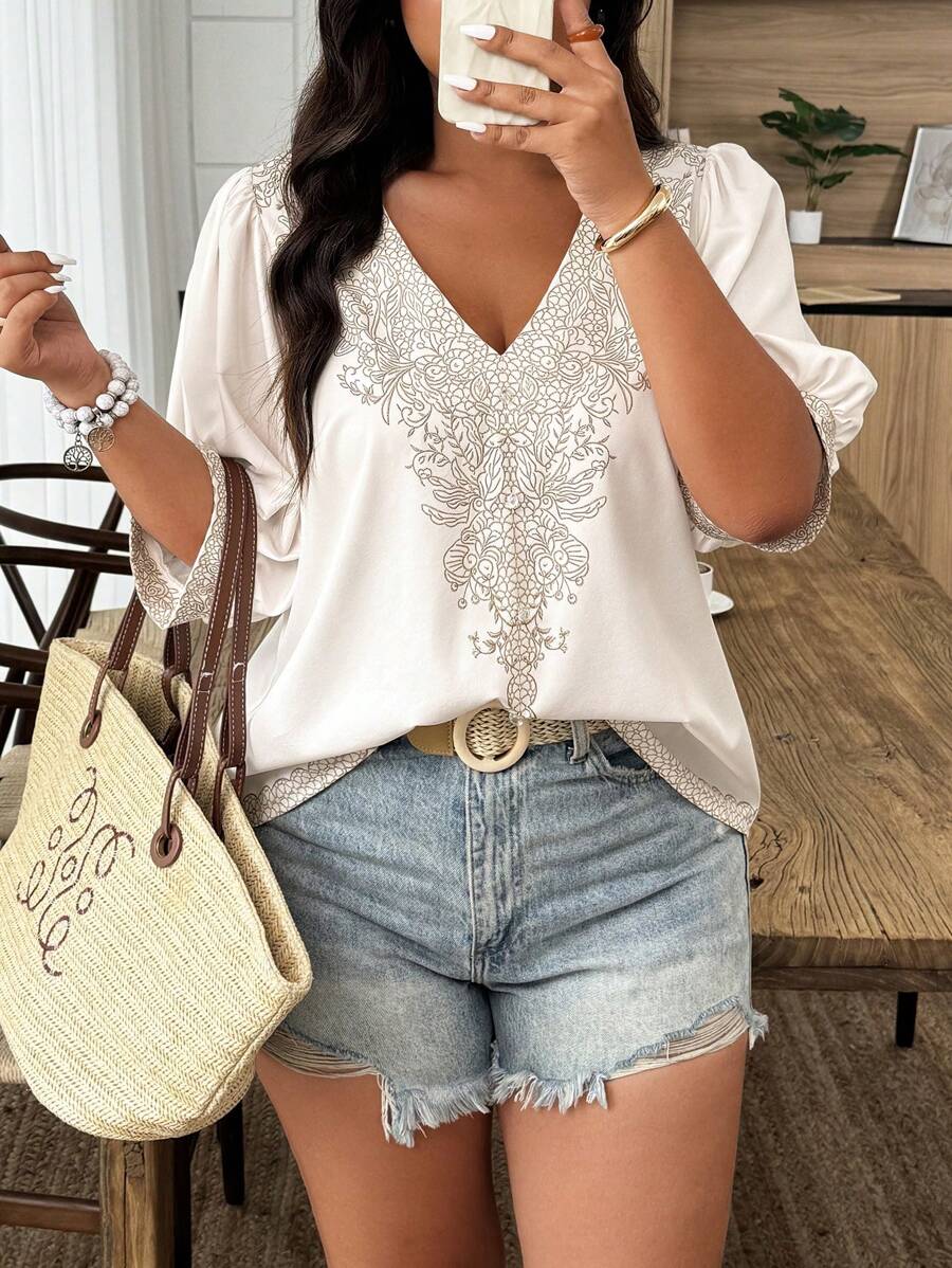 SHEIN LUNE Camisa informal de manga corta con cuello en V y estampado gráfico, adecuada para el verano, talla grande - Albaricoque - Ver 1