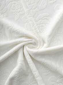 ResortEase 大码男士花卉提花圆领短袖T恤和短裤套装 - 白色 - 查看 3